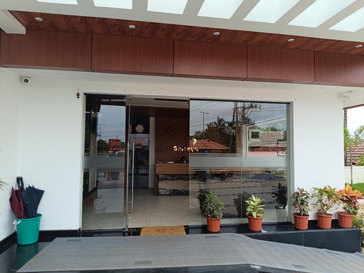 Shrreyas Inn Boarding & Lodging Kundapur Bagian luar foto